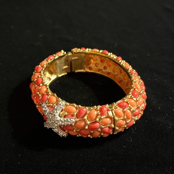 Kenneth Jay Lane KJL Orange And Gold Hinged Bangle Bracelet With Rhinestone Star - Picture 4 of 5